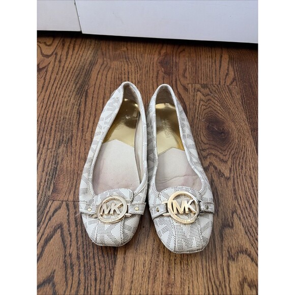Michael KORS FULTON GOLD MK LOGO VANILLA SIGNATURE MOCCASINS Size 8 - Picture 2 of 5
